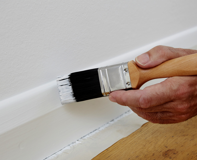 painting skirting boards